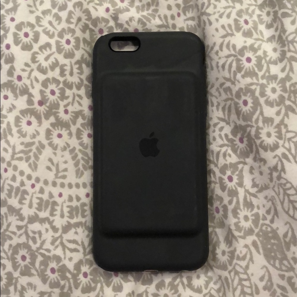 Charging case